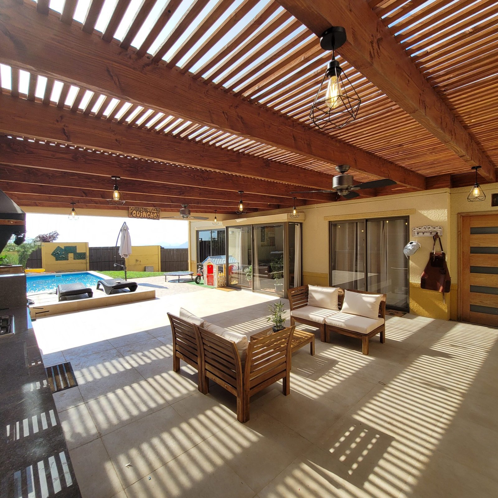 Home 20211110 170200